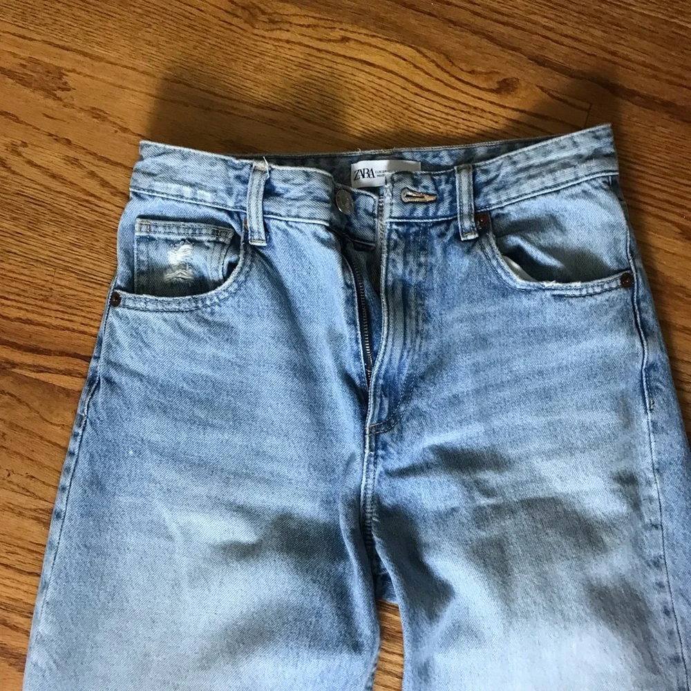 Zara Light Blue Distressed Women's Jeans - Picture 7 of 10